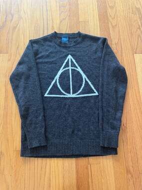 Harry Potter Deathly Hallows Dark Grey Knit Sweater Pullover Hot Topic Exclusive